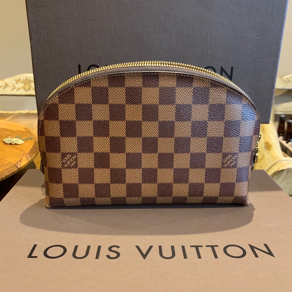 Louis Vuitton Cosmetic Pouch GM in Damier Ebene - Picture 1 of 6